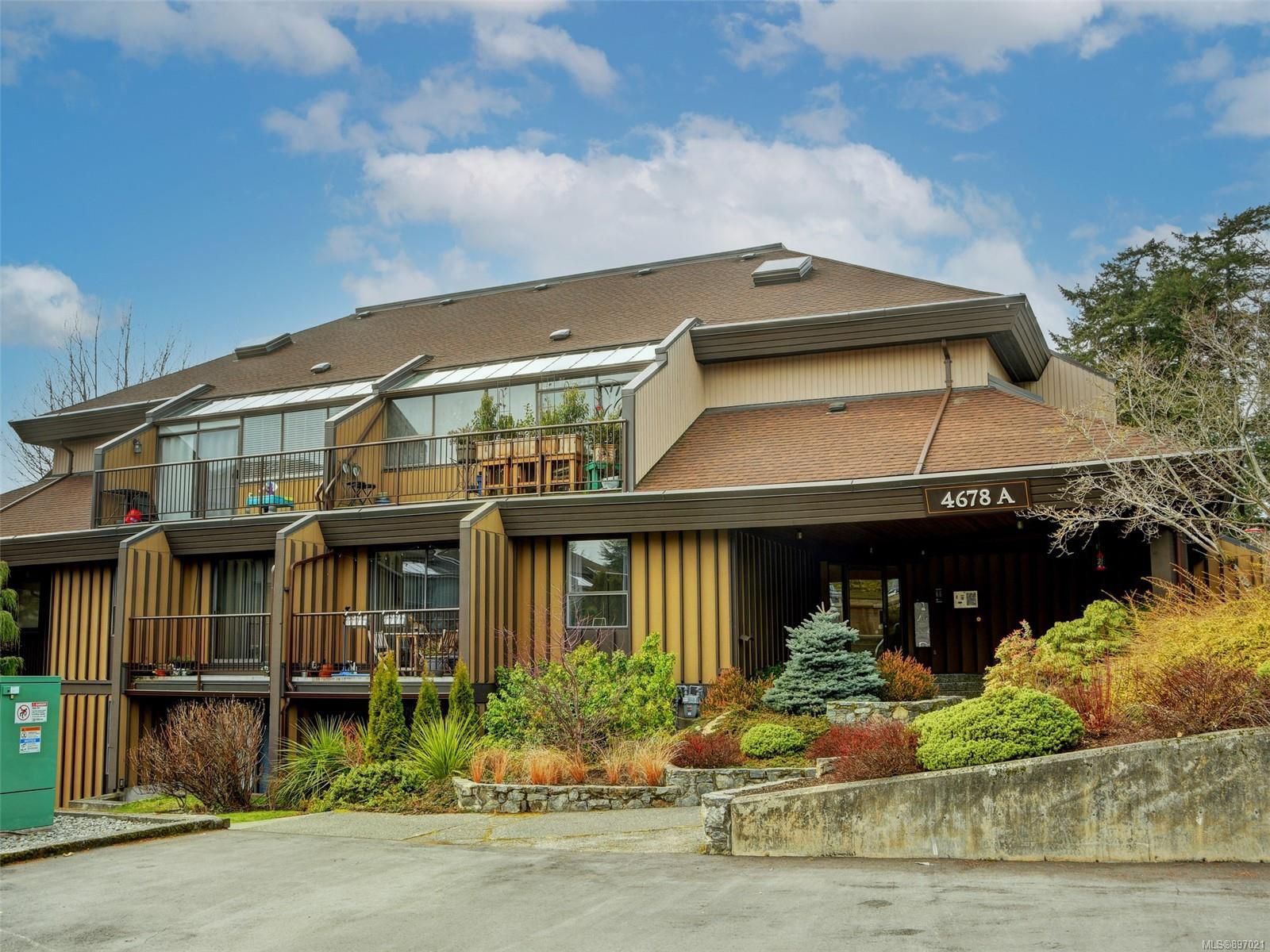 I have sold a property at 575A 4678 Elk Lake Dr in Saanich
